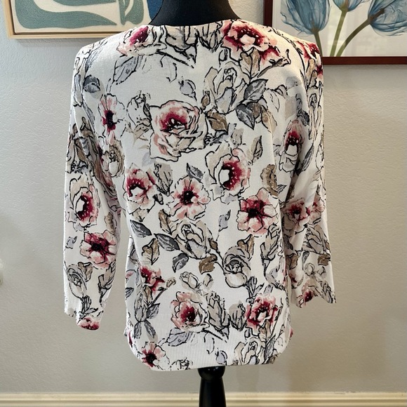 White House Black Market Floral Cardigan Sz L Black Snaps Ivory Pink Taupe - Picture 6 of 7